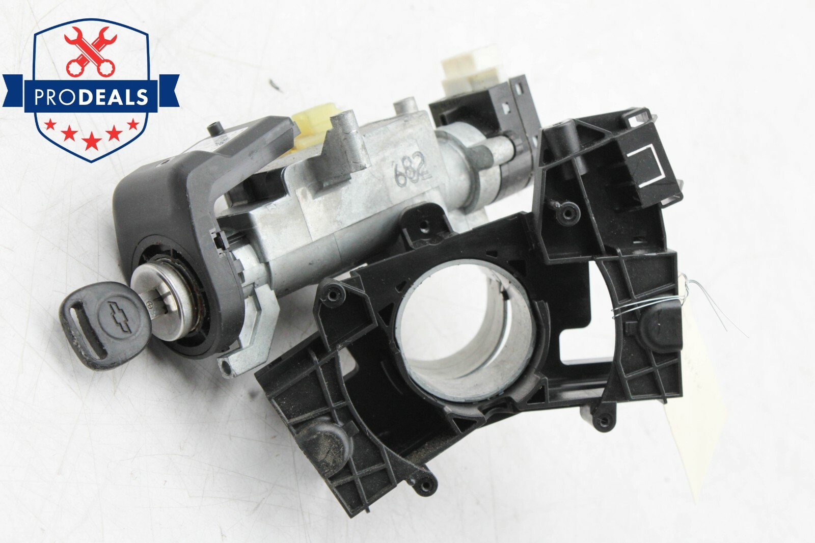 0912 Chevrolet Traverse Ignition Switch w Housing w Lock Cylinder