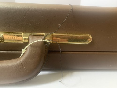 Savaage Solo Brown Vegan Leather Briefcase Portfolio Presto Lock New - Picture 2 of 24