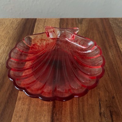 Handgefertigte Seifenschale in Muschelform aus Epoxidharz