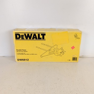 DEWALT DW6912 Universal Edge Guide with Dust Collection
