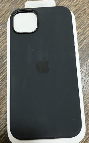 Apple Silikon Case mit MagSafe für iPhone 14 Plus - Mitternacht MPT33ZM/A Openbox - Bild 2 von 3
