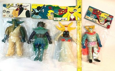 4 Figuren KOUTETSU STEEL JEEG STAHLROBOTER IKIMA AMASO MIMASHI HIMIKA Vinyl