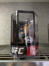 Mcfarlane Toys Sean Strickland Platnum Edition UFC SDCC Brand New UCC Sold Out 