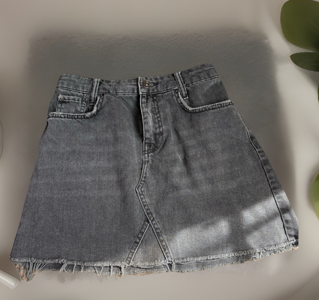 BDG Urban Outfitters Distressed Denim A-Line Mini• Frayed Hem• Sz SM•BLKGrey
