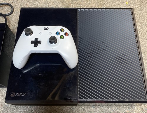 Microsoft Xbox One Model 1540 Black - TESTED With Power Brick And Controller - Picture 2 of 6
