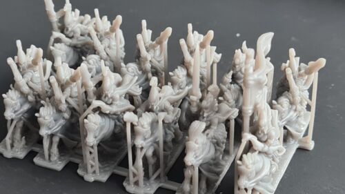 Massive 2000pt + Elf Army - compatible with Warmaster Revolution 10mm - Picture 4 of 15