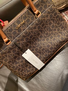 branded shoulder handbags
