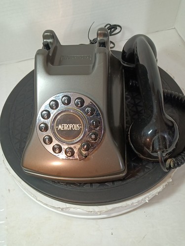 Conair METROPOLIS Retro Telephone Push Button Vintage Style Landline Phone - Picture 11 of 12