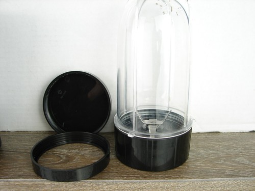 Magic Bullet Blender MB1001B - Motor - Blade - Jar -Drinking rim & Lid - Picture 4 of 4