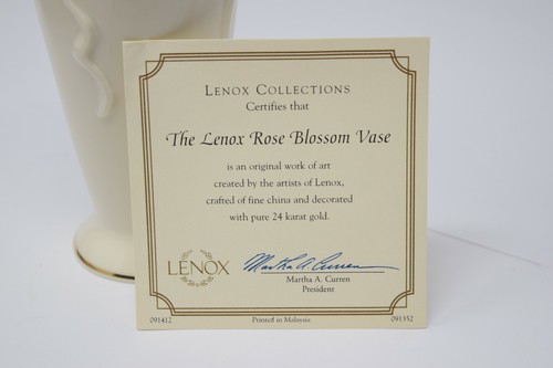 LENOX Rose Blossom Bud Vase Ivory Porcelain 24k Gold Trim NEW w COA 7.5" - Picture 2 of 7