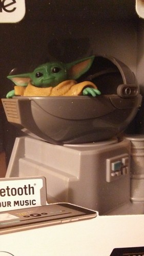 STARWARS- MANDSLORIAN THE CHILD. SPEAKER- iHome- BLUETOOTH- DISNEY - Picture 6 of 6
