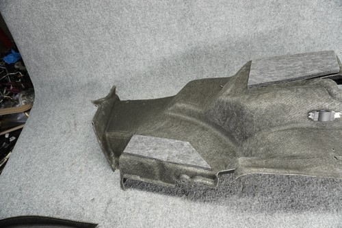Mercedes W205 C43 C300 C250 2015-2020 lado derecho maletero cubierta OEM - Imagen 6 de 7