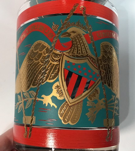 Vintage patriotic American Eagle Shield Drum two old fashioned glasses Cera - Picture 6 of 6