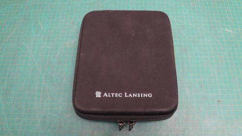 ALTEC LANSING XT1 Portable USB Powered Speakers w/ Audio Travel Case - Picture 4 of 4