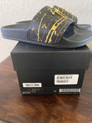 サンダル・ミュール GIUSEPPE ZANOTTI SS22 SLIDE SANDALS WITH LOGO (RS20032_001) Giuseppe Zanotti Logo Plaque Slides - Red | Garmentory