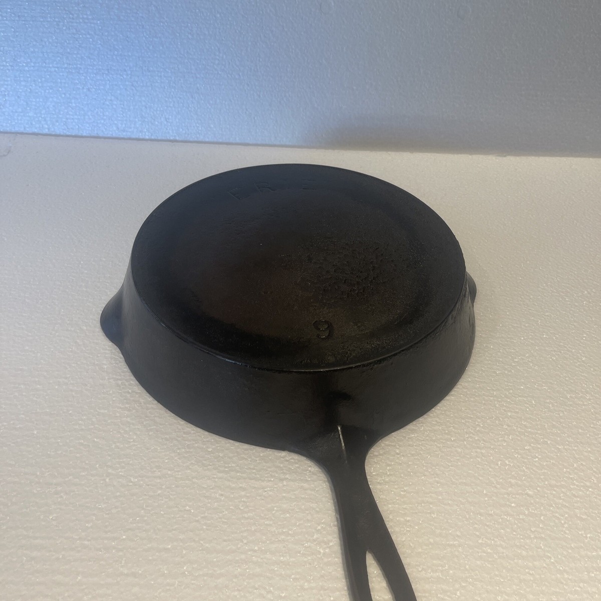 Vintage Pre-Griswold ERIE 711 #9 Cast Iron Skillet | eBay