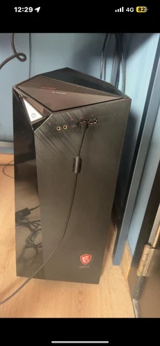 gaming pc msi zwart goede staat 1,5 jaar oud alles werkt nog niks is kapot 