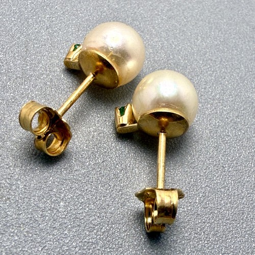 Ohrstecker 14 Karat Gelbgold 6,5 mm Perle und kleiner Smaragd - Bild 3 von 8