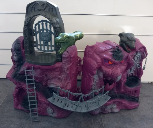 He-man MOTU Snake Mountain. Vintage Mattel 1983 playset. Complete but Untested.