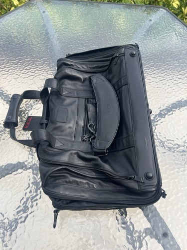 Tumi Alpha XXL Black Napa Leather 22" Carry On Expandable Duffle Bag Never Used - Picture 14 of 18