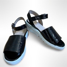 GEOX Wimbley Women's 8 Sandals Black Patent Leather Buckle White Rubber Sole
