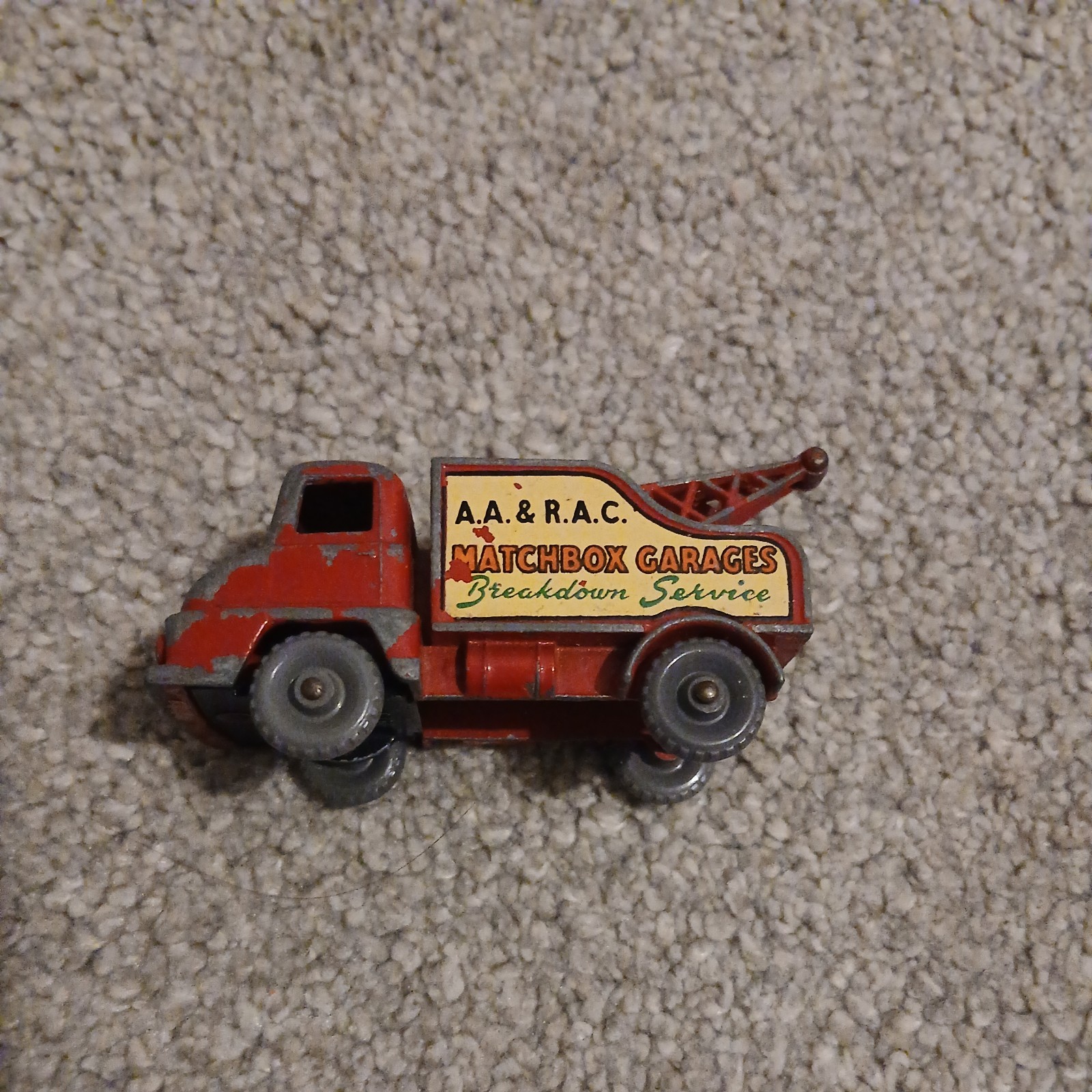 Matchbox 13c, Thames Trader Wrecker - Free Price Guide & Review