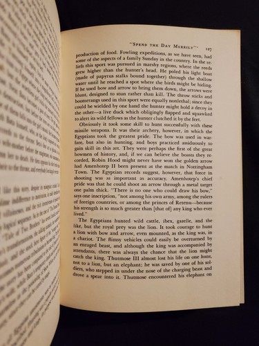Red Land, Black Land : The World Of The Ancient Egyptians by Barbara Mertz 1966 - Picture 11 of 12