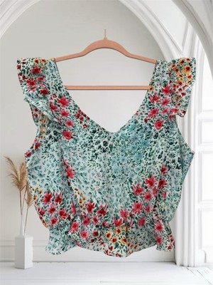 Everly Womens Ruffle V Neck Floral Crop Top Size Medium Summer Romantic Chic