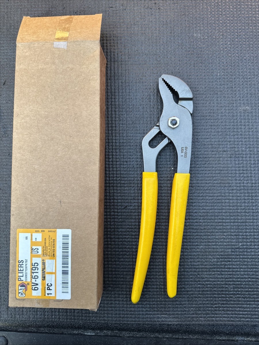 CAT★ Amazon.com: FridayParts Speed Sensor 6V-2455 6V2455