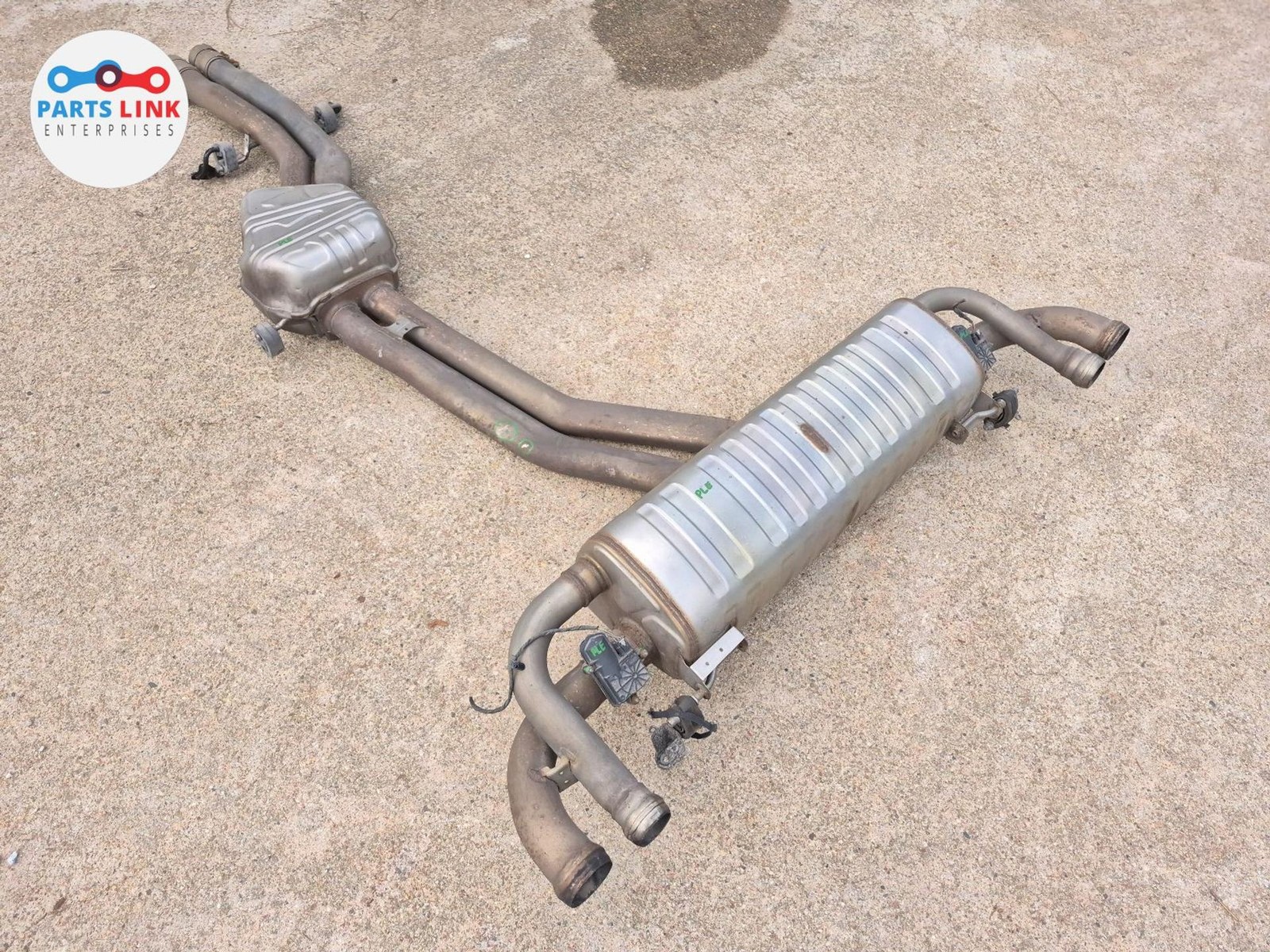 2016-20 BENTLEY BENTAYGA EXHAUST MUFFLER PIPE RESONATOR FLAP SILENCER 6.0L 636
