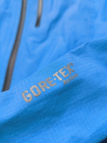 Women's 2XL Gore Bike Wear Gore Tex Active Cycling Waterproof Premium Jacket - Picture 6 of 17