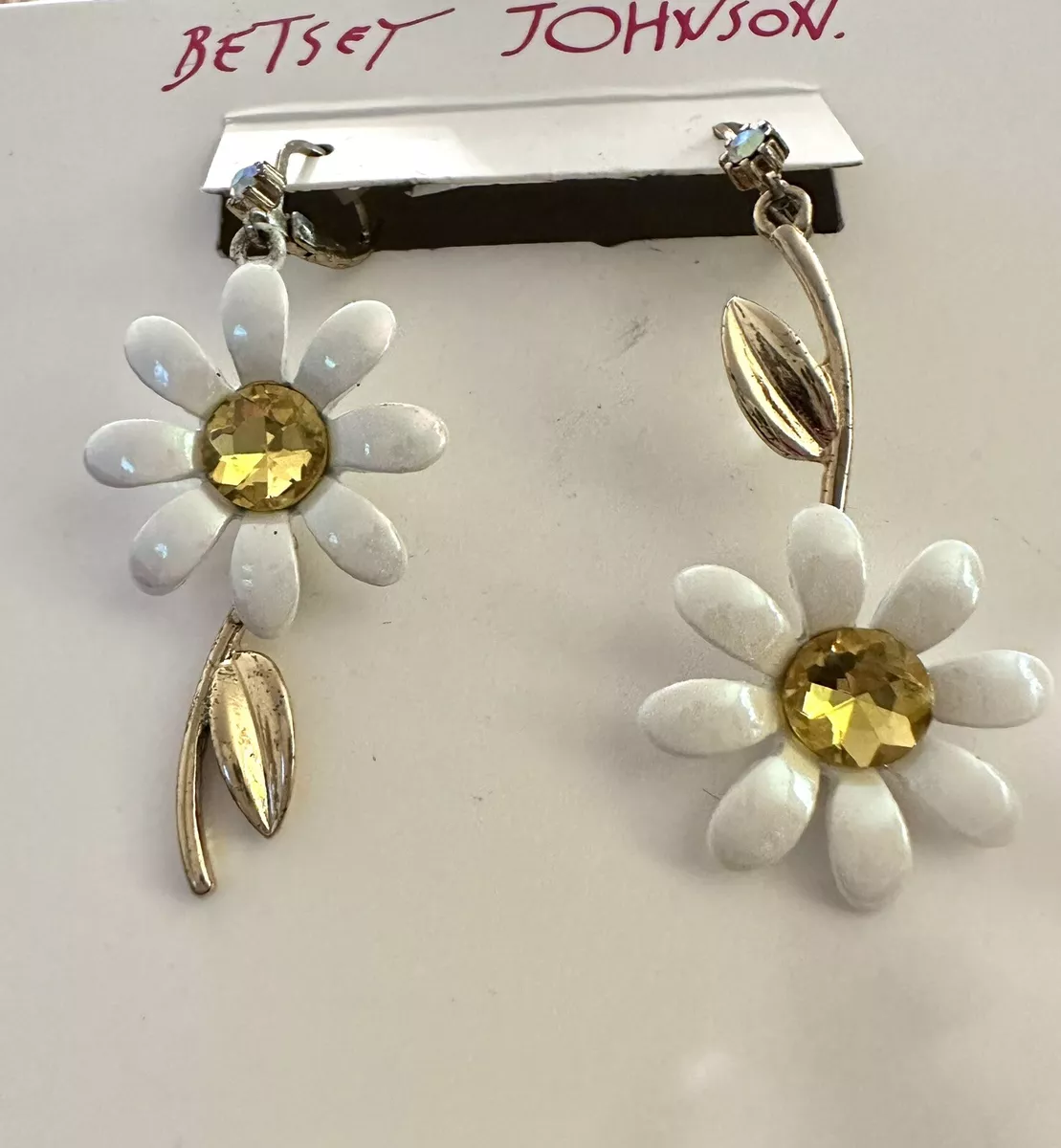 Betsey johnson hotsell daisy earrings