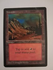 Mountain HP / Damaged MTG Magic the Gathering Beta Basic Land (C)