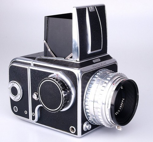 Hasselblad 1000F with Zeiss-Opton-Tessar 80mm F2.8 lens. (1954) and A12 filmback