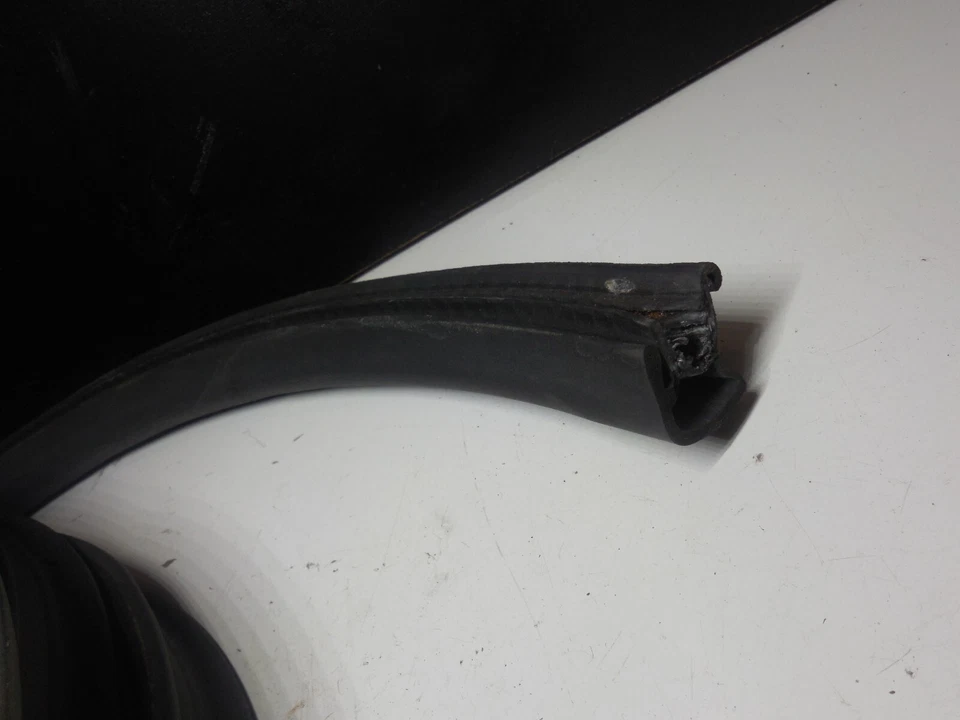 VW Volkswagen Beetle 1998-10 escotilla trasera tira climática moldura junta de sello de goma Foto 4 de 4