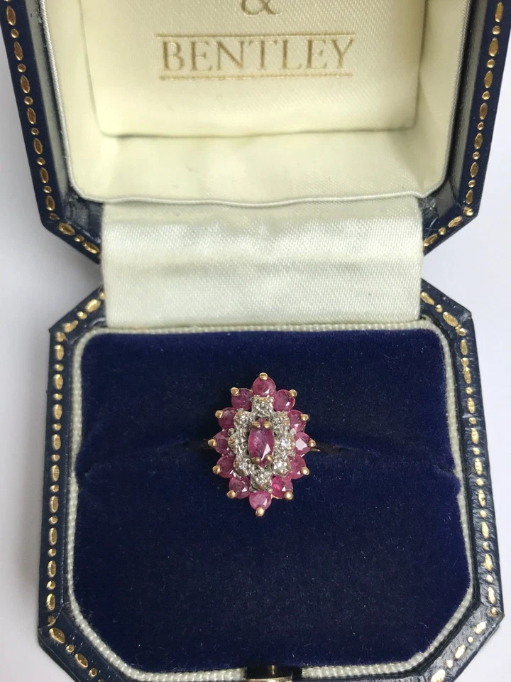 1989 Ruby & Diamond Cluster 9ct Gold Vintage Ring Size L - Image 2 of 4
