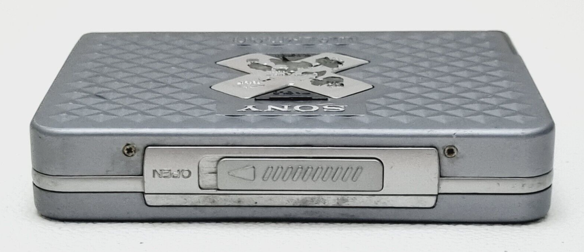 VINTAGE SONY WALKMAN CASSETTE PLAYER WM-EX668 - For Parts Only | eBay