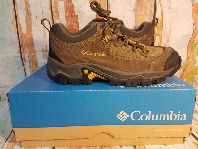 black and gold reebok classics