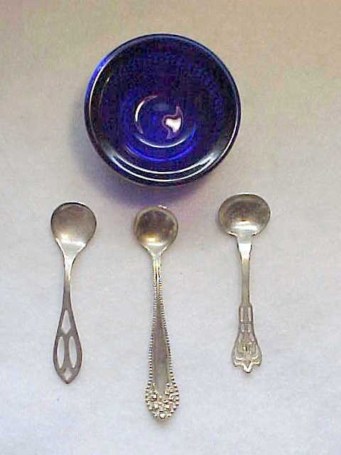 Antique Webster Sterling Salt Cellar Cobalt Blue Glass Liner + 3 Salt Spoons