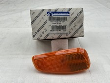 New 2015-2023 Mopar Jeep Renegade Front Left Side Marker Light 68256050aa