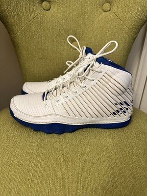 Size 11.5- Reebok Answer 13 Very Nice Condition White And Blue  PYE Sample 