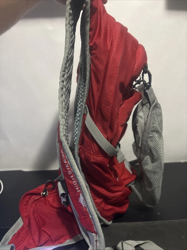Mochila Senderismo 14L Alta Sierra Diseño Flujo de Aire Luz Tiene Vejiga Roja Marilla Foto 4 de 4