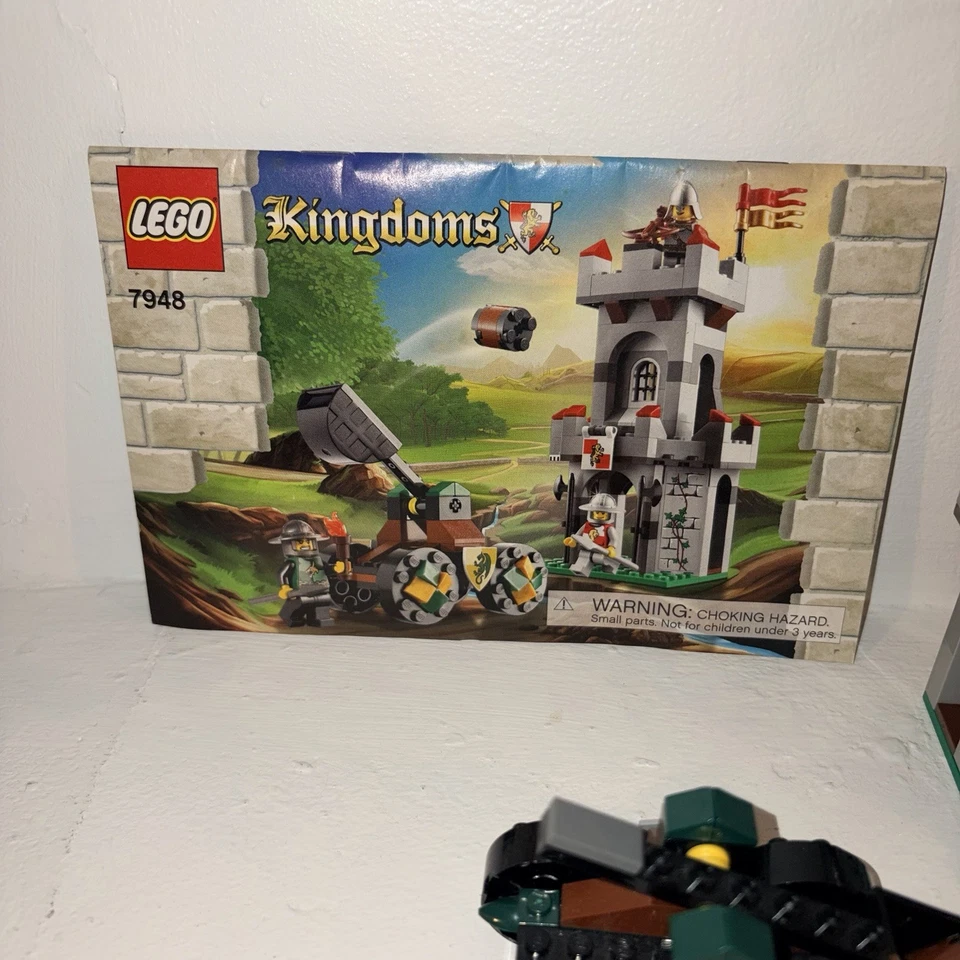 Lego 7948 2010: Castle Kingdoms Outpost Attack con instrucciones incompletas Foto 2 de 4