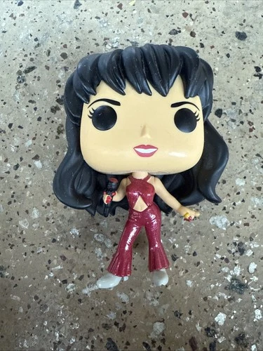 Funko Pop Rocks SELENA Hot Topic Exclusive Vinyl Figure 205 Collectors Cake Top!