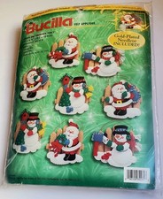 Vintage Bucilla Santa  Snowmen Fence Felt Christmas Ornaments Kit New Sealed