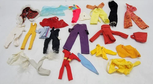 Vintage Hasbro CHARLIE'S ANGELS Clothes Lot + GI Joe, Barbie, Bionic Woman ??