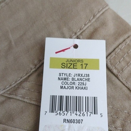 Juniors Unionbay Blanche Solid Bermuda Shorts size 17 NEW - Picture 2 of 5
