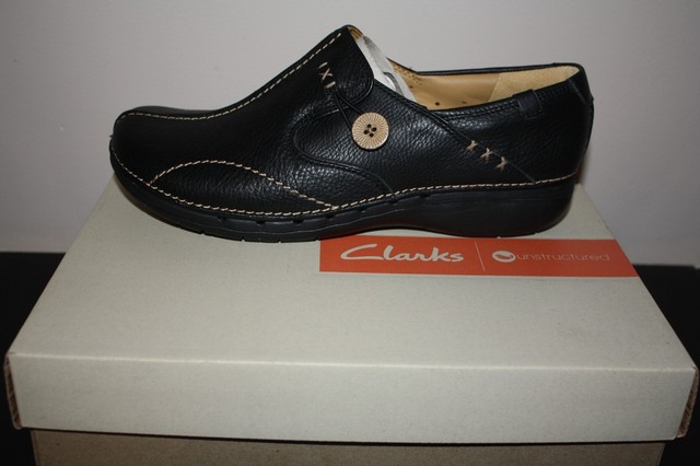 clarks un loop black