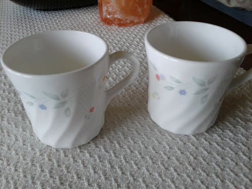 2 Corelle ENGLISH MEADOW enhancements COFFEE TEA Mugs cups EUC Retired