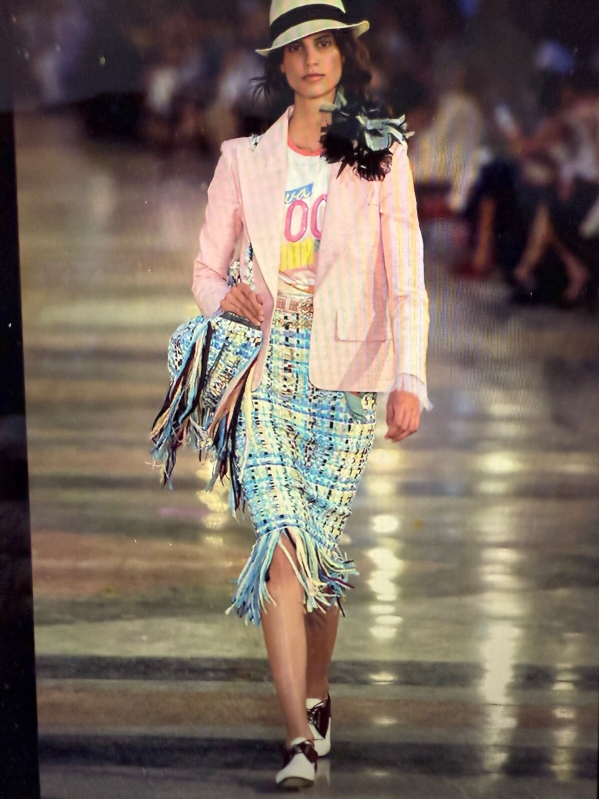 Chanel 17C PARIS-CUBA ECRU MULTICOLOR TOP CC LOGO AT FRONT & BACK SIZE M-S image 8